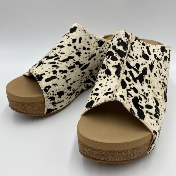 Volatile Crispin Style Cow Print Black/White Women's Size 8 - Picture 1 of 13